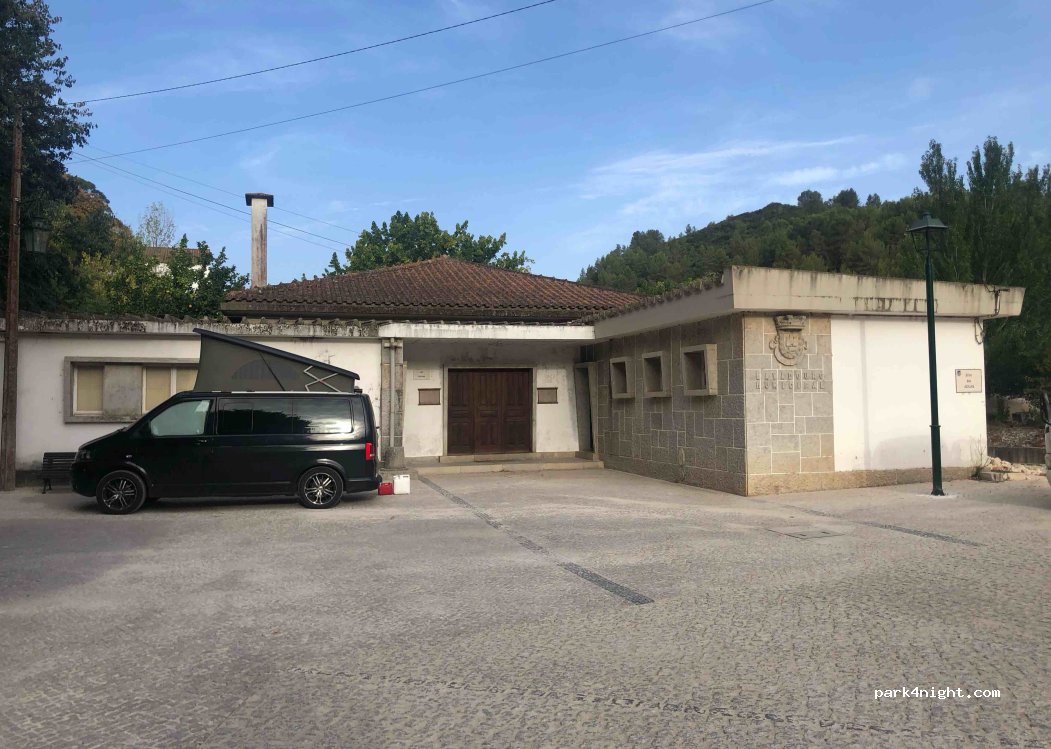 (2580) Alenquer - 2 Rua Serpa Pinto — foto 2