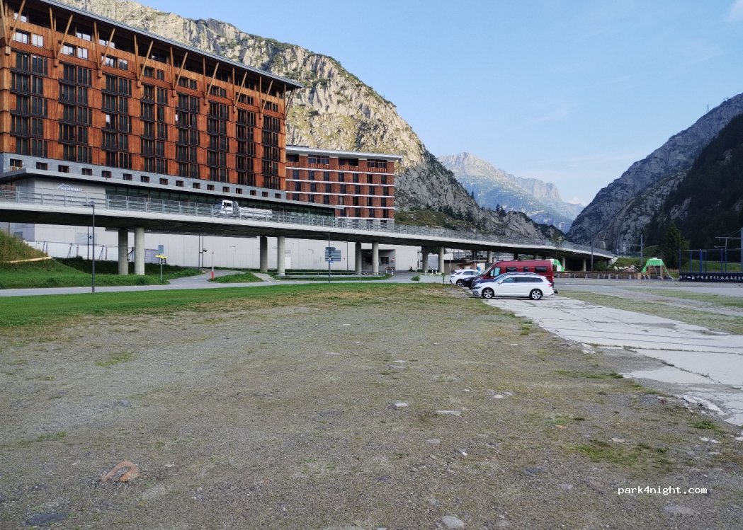 (6490) Andermatt - 2 Gotthardstrasse — foto 2
