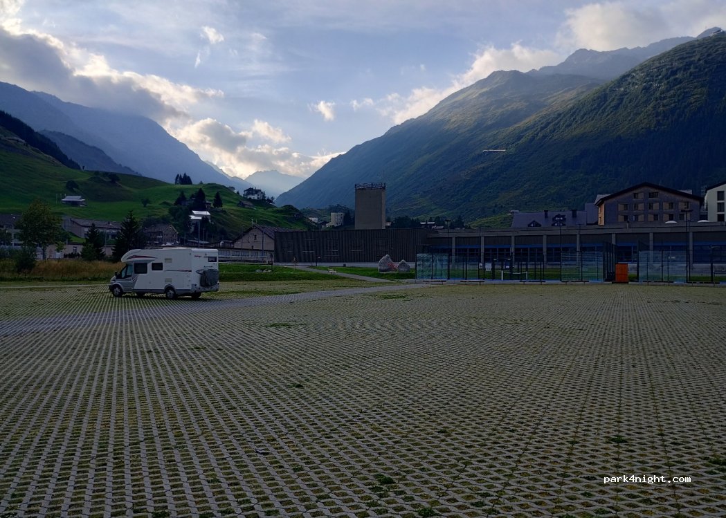 (6490) Andermatt - 2 Gotthardstrasse — foto 3