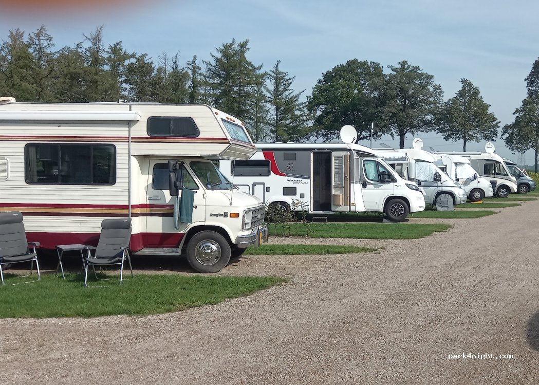 Camperplaats De Kleine Heibloem — foto 4