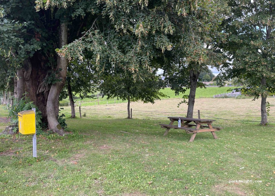 (50520) Juvigny les Vallées - 4942 Route de Bellefontaine — foto 2