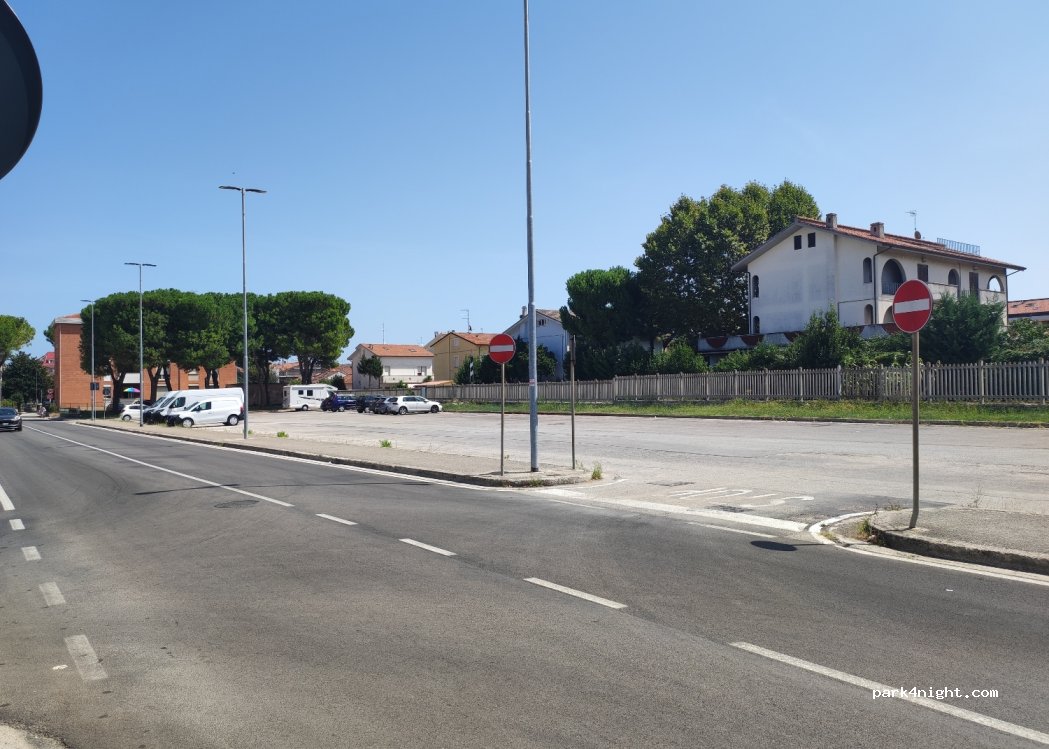 (62012) Civitanova Marche - 83B Via Francesco Guerrazzi — foto
