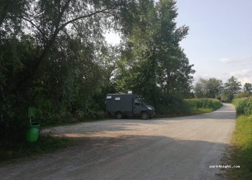 (84079) Bruckberg - — foto
