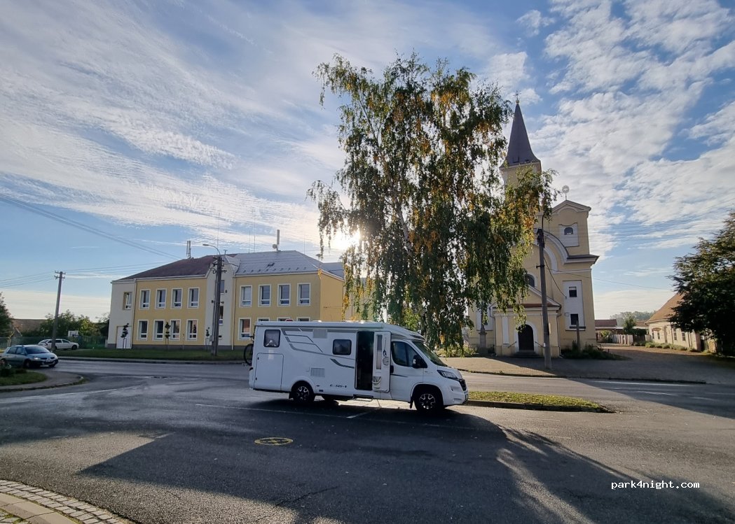 (691 23) Ivaň - 41621 — foto