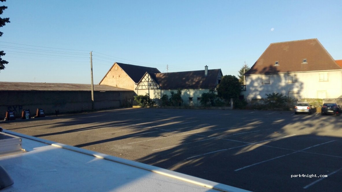 (68127) Sainte-Croix-en-Plaine - 1 Quatrieme Imp — foto 2