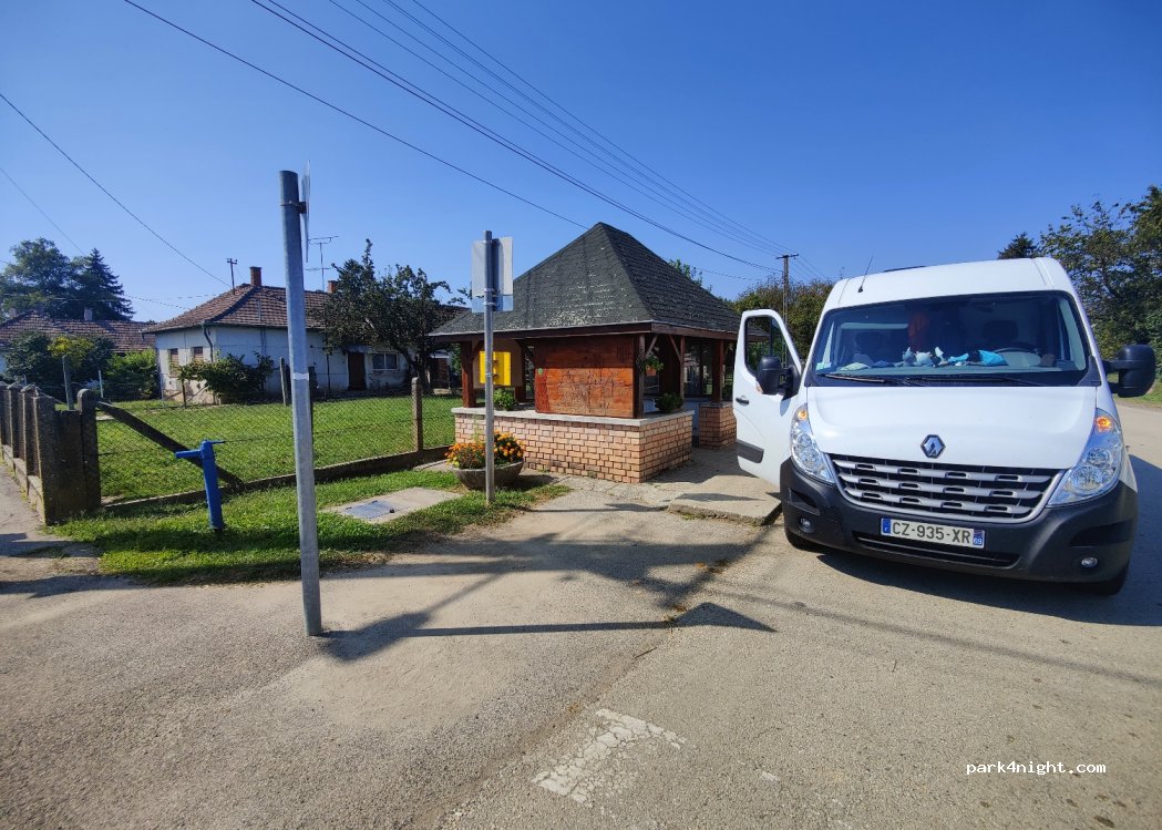 (8947) Zalatárnok - — foto