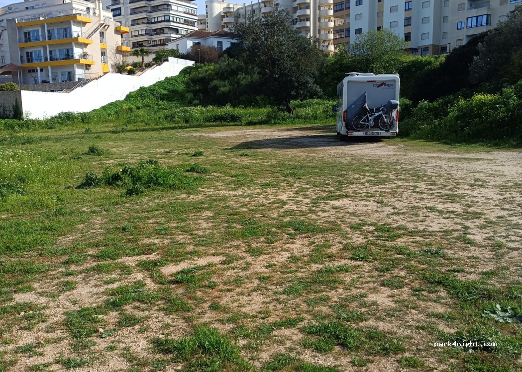 (8500-808) Portimão - C Rua Caetano Feu — foto 2