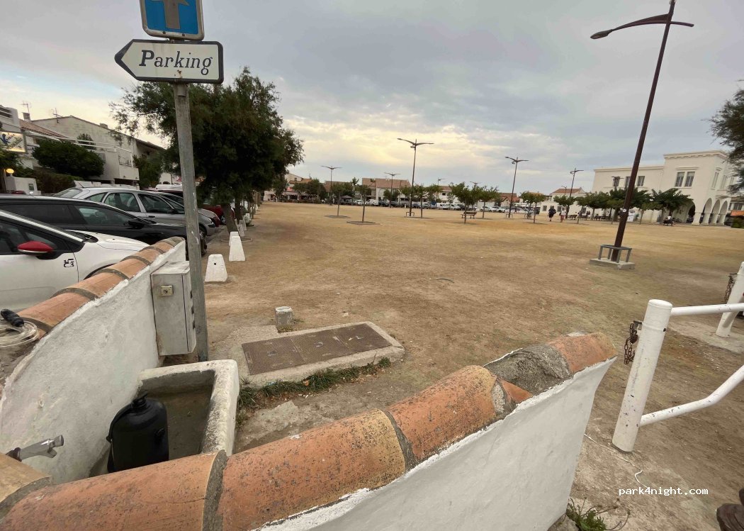 (13460) Saintes-Maries-de-la-Mer - 7 Rue Jean Roche — foto