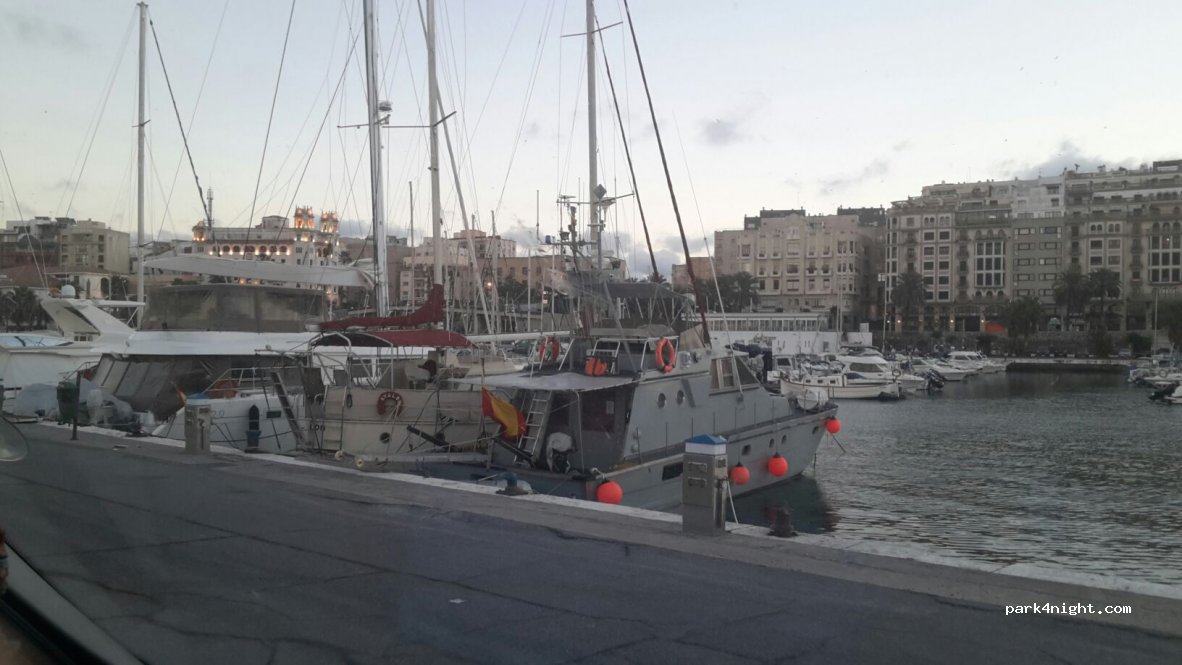 () Ceuta - Calle Pablo Iglesias — foto 3