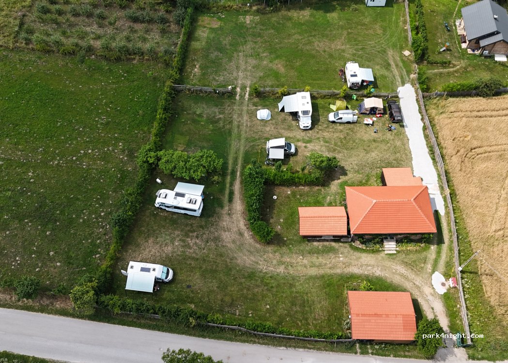 Countryside Retezat camping — foto 5