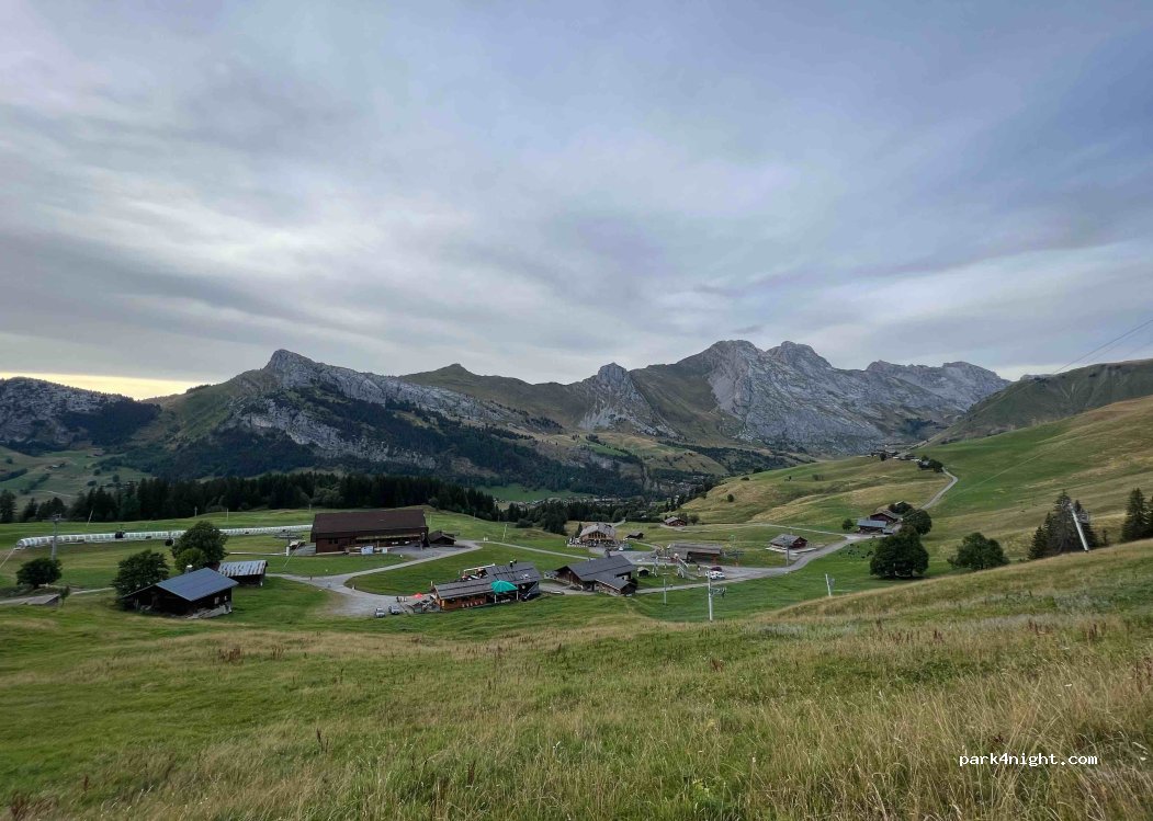 (74450) Le Grand-Bornand - 2210 Route des Outalays — foto 2