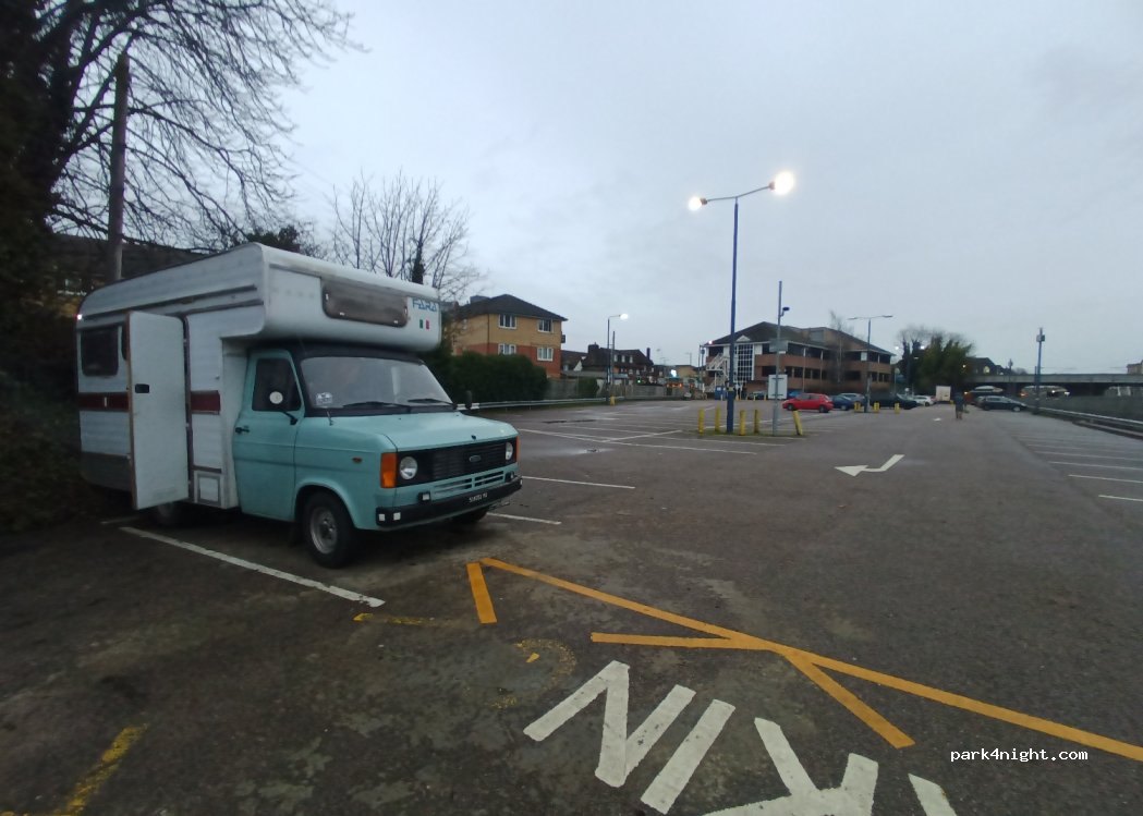 (WD6 4RN) Borehamwood - 3 Theobald Street — foto