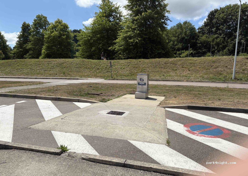 (71480) Dommartin-lès-Cuiseaux - L'Autoroute Verte — foto