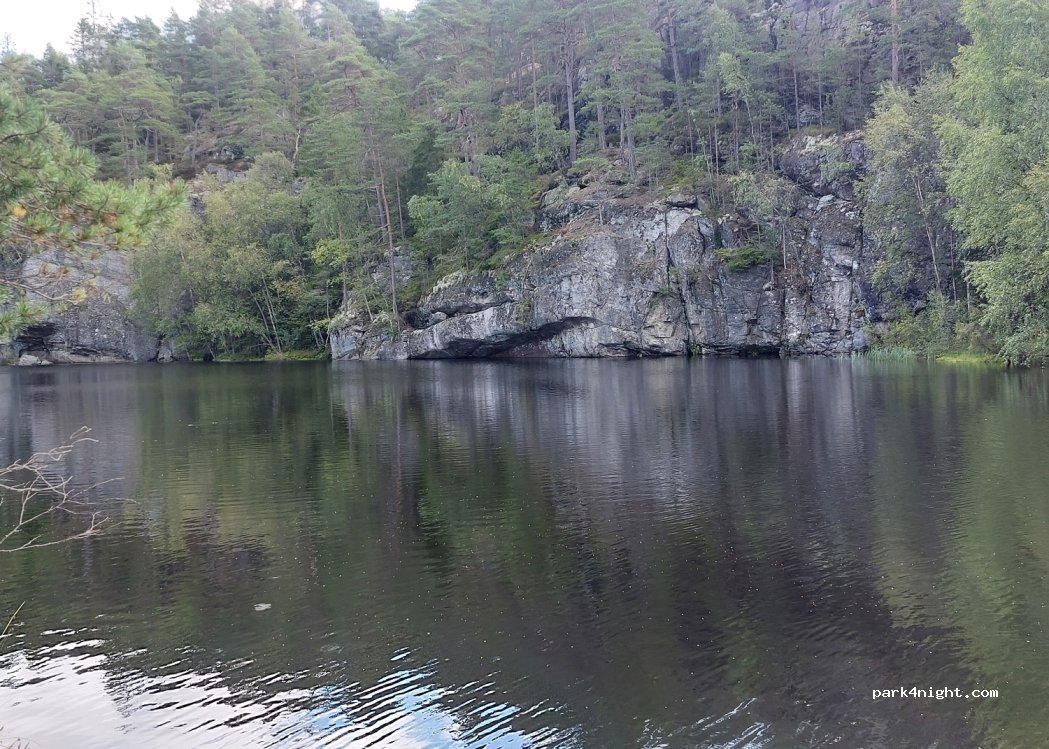 (451 95) Gunnarby - Unnamed Road — foto