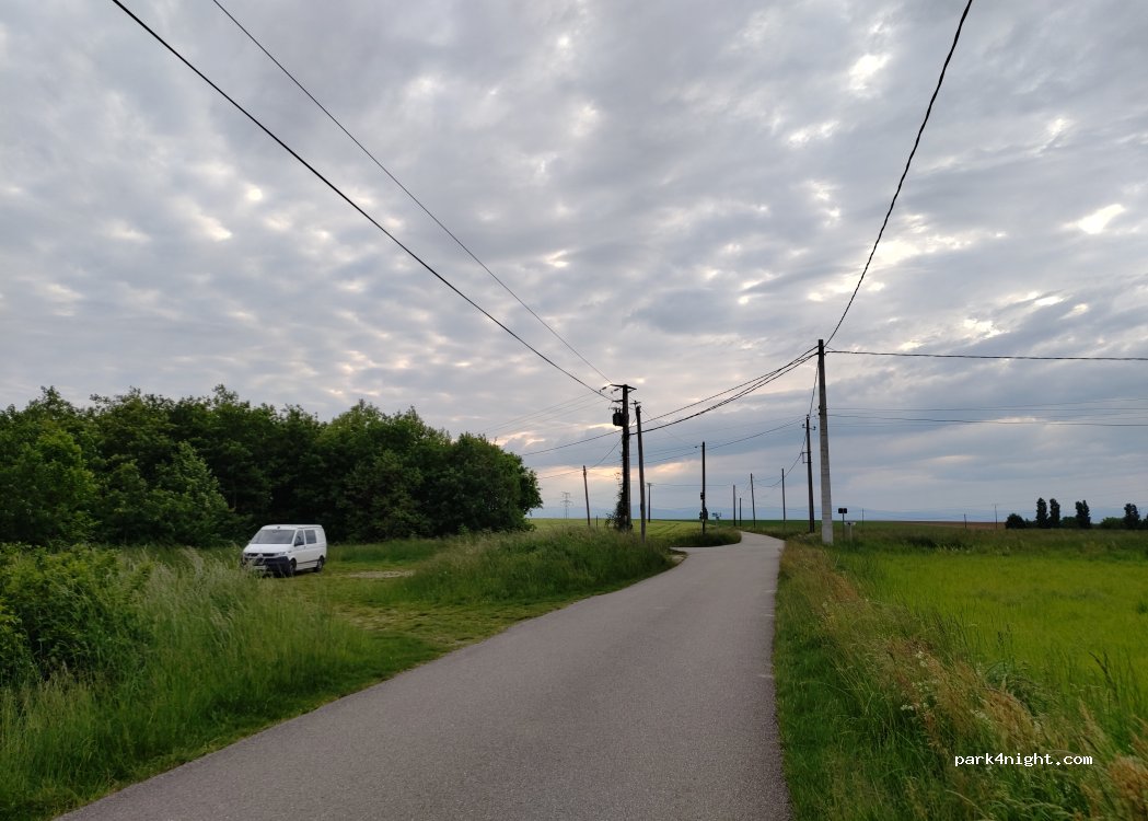 (26330) Châteauneuf-de-Galaure - Chemin de Merlin — foto 3