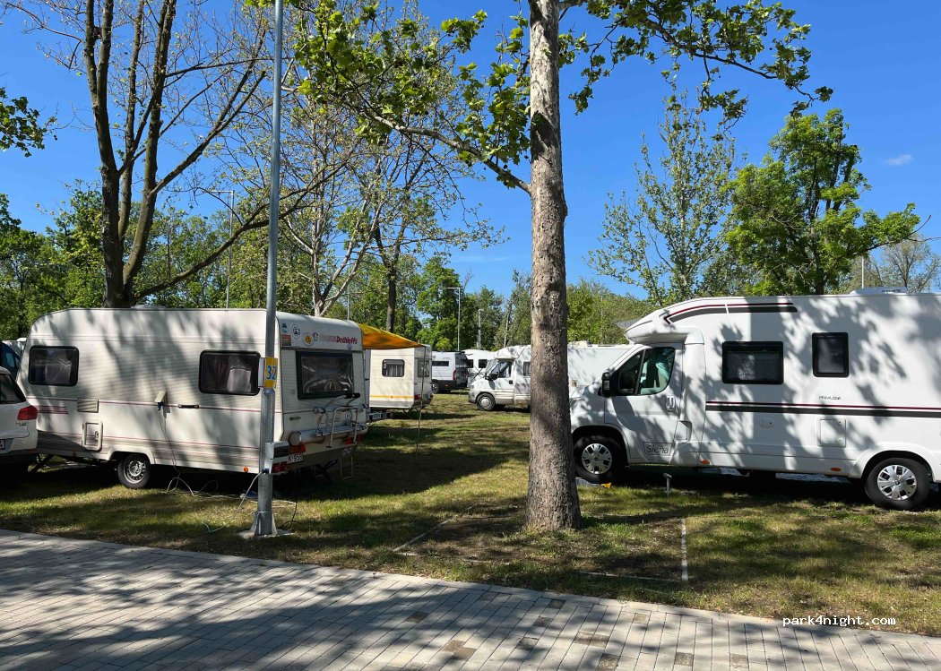 Hód-Thermal Camping — foto 4