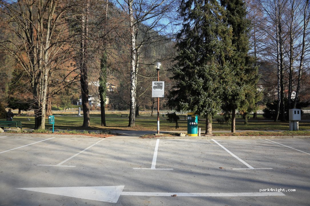 (3270) Laško - 4 Zdraviliška cesta — foto