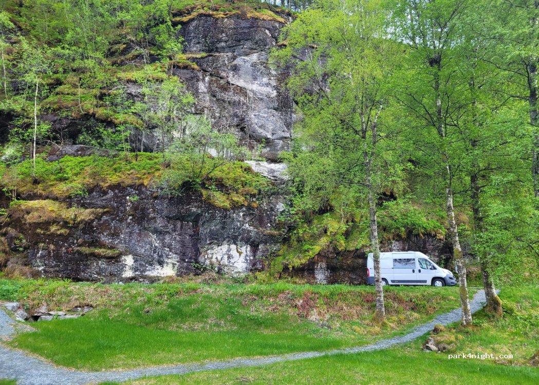 (6963) Fjaler - 130 Bortnheimsvegen — foto