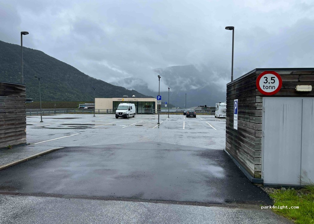 (6856) Sogndalsfjøra - 4 Aarvollvegen — foto 2