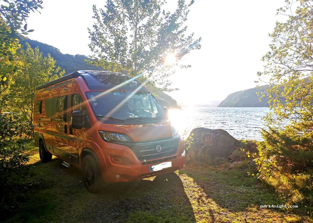 (4580) Lyngdal - 420 Farsundsveien — foto