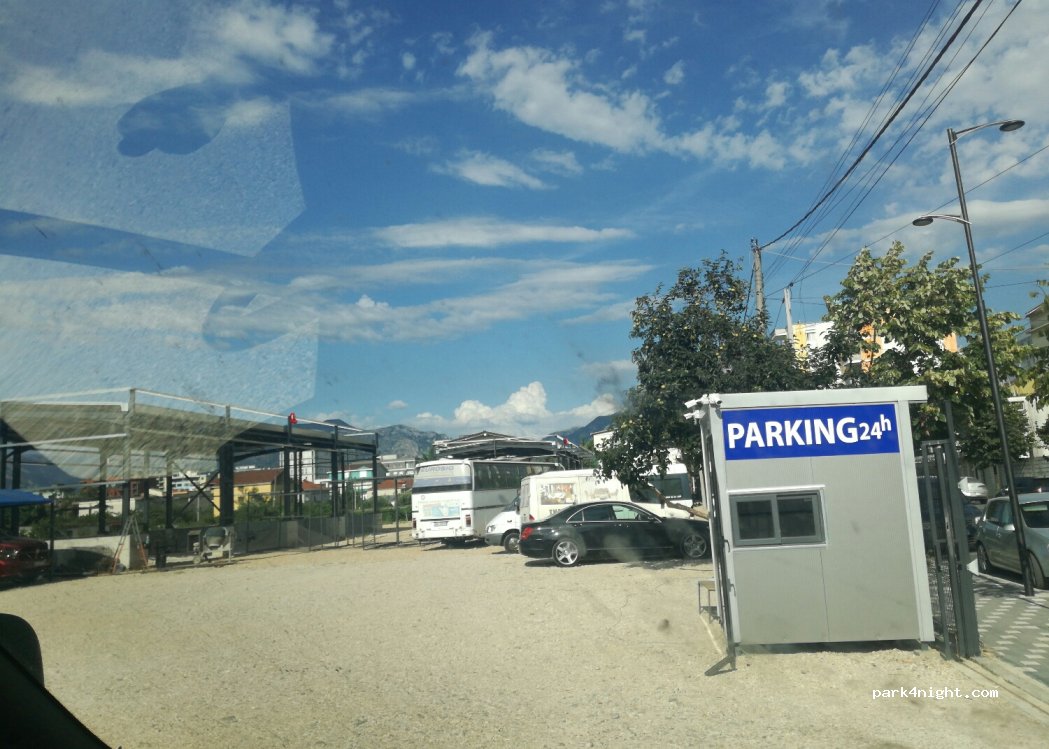 (1030) Tirana - Rruga Albanët — foto