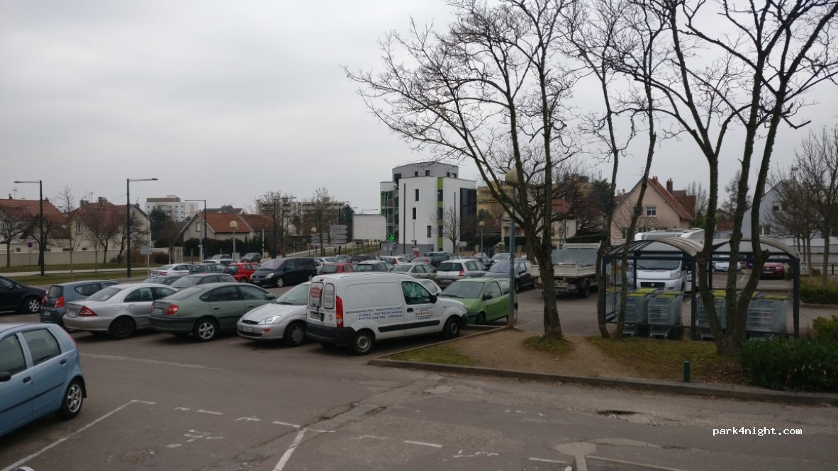 (21300) Chenôve - 104 Rue Maxime Guillot — foto 2