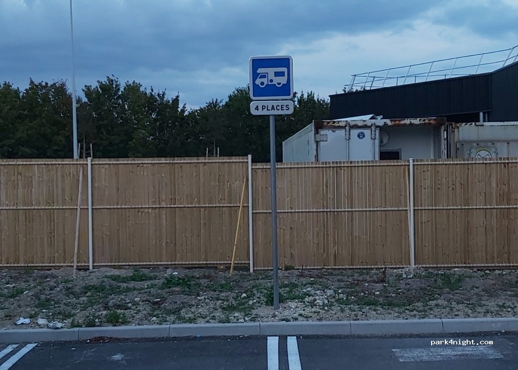 (10150) Creney-près-Troyes - 4 Rue Saint-Aventin — foto