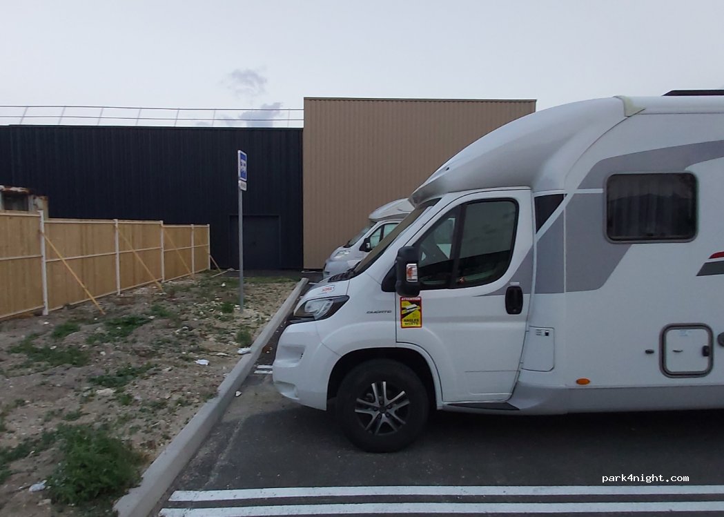 (10150) Creney-près-Troyes - 4 Rue Saint-Aventin — foto 2