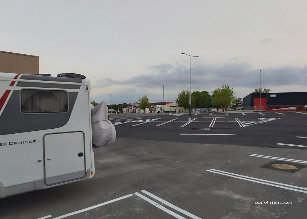 (10150) Creney-près-Troyes - 4 Rue Saint-Aventin — foto 3