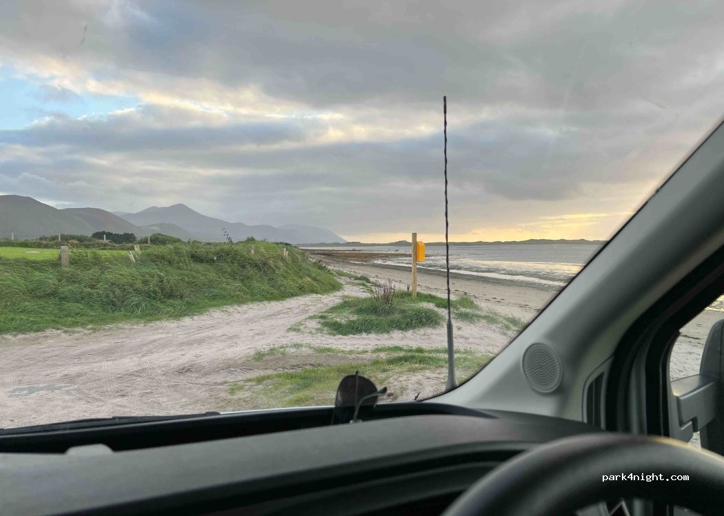 (V93 WPW9) Incheraigh - Unnamed road — foto