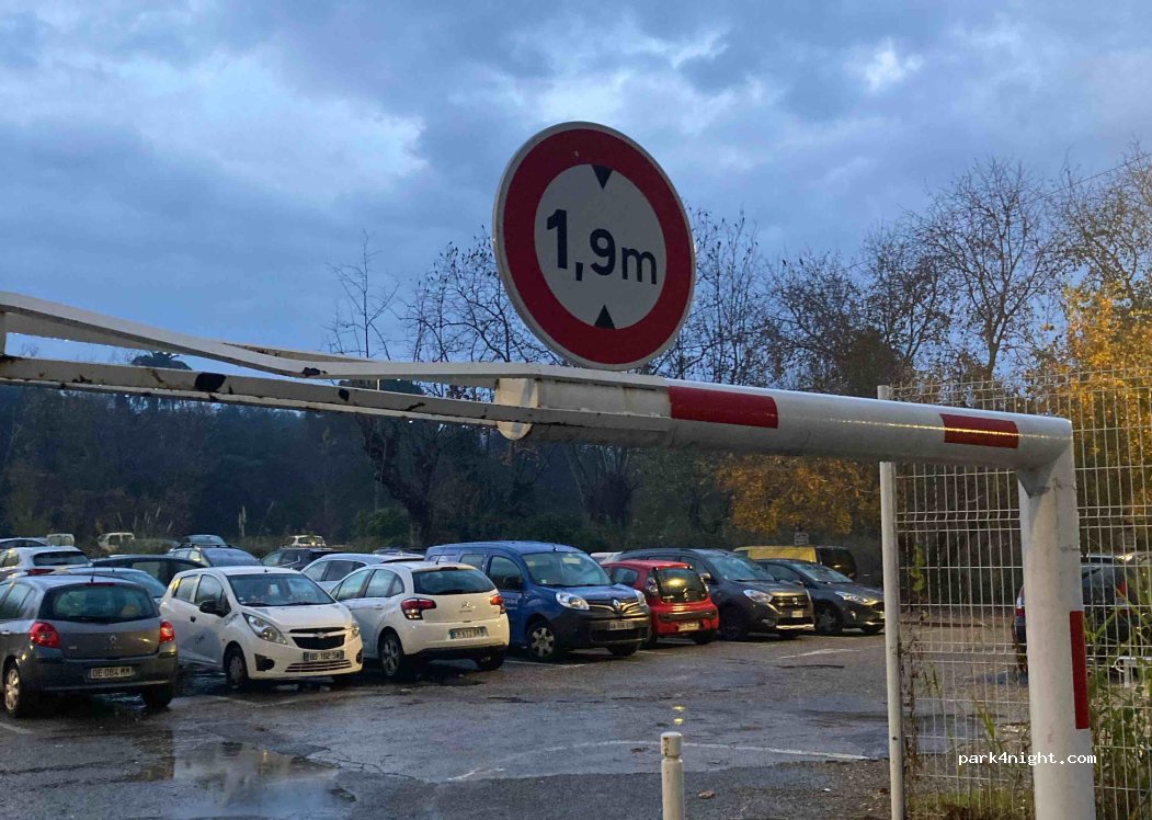 (06600) Antibes - 15 Avenue du 11 Novembre — foto