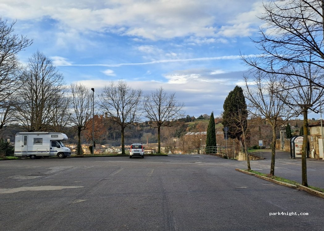 (53034) Colle di Val d'Elsa - Via dei Cipressi — foto