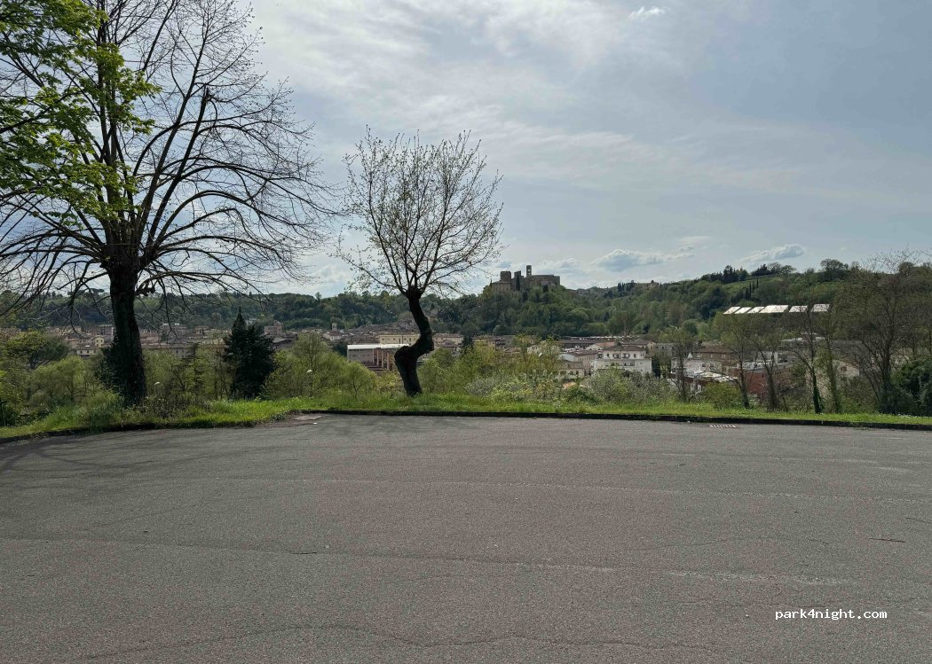 (53034) Colle di Val d'Elsa - Via dei Cipressi — foto 2