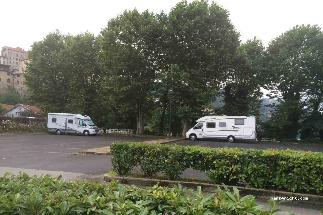 (63300) Thiers - Place Saint-Exupéry — foto