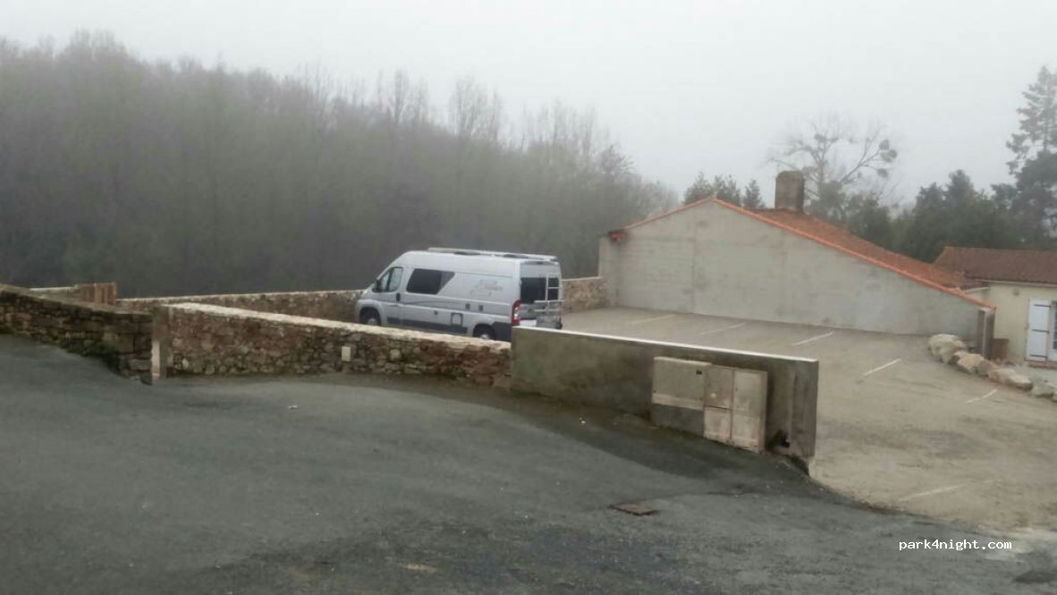 (85190) Beaulieu-Sous-la-Roche - 1 Terrier Saint-Jean — foto 2