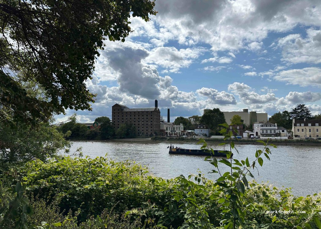 (W4 2SH) Chiswick - Dan Mason Dr — foto 3