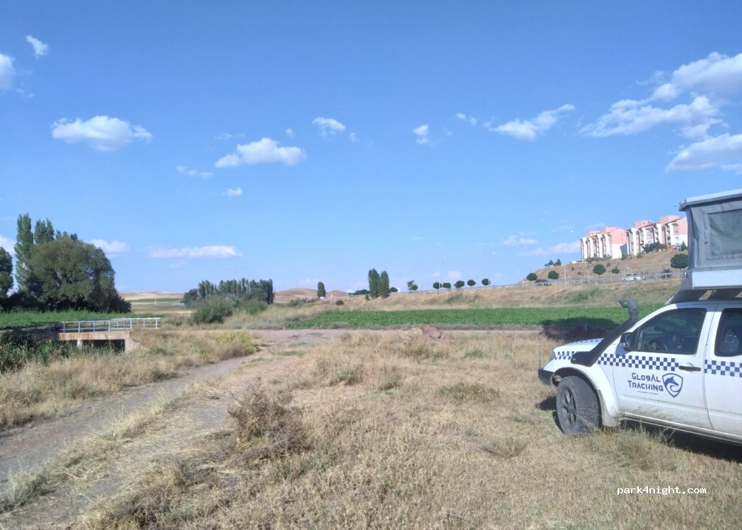(58400) Şarkışla - Unnamed Road — foto 2
