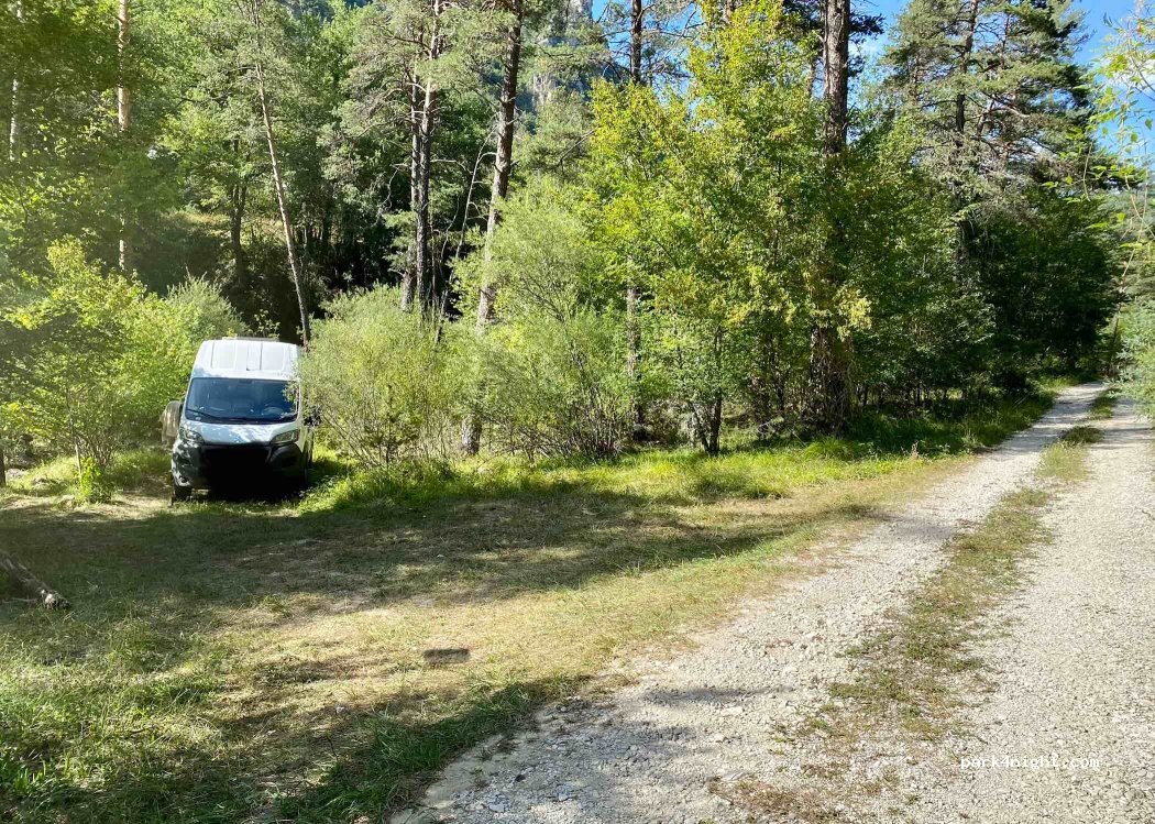 (04240) Braux - Unnamed Road — foto