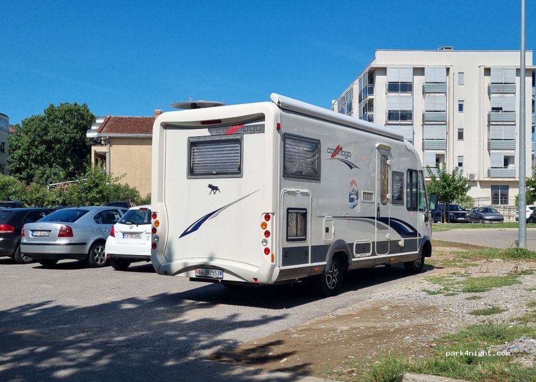 (81000) Podgorica - Unnamed Road — foto