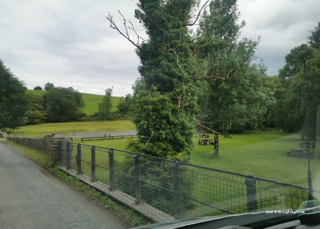 (R32 N7P1) Curragh - Unnamed Road — foto 2