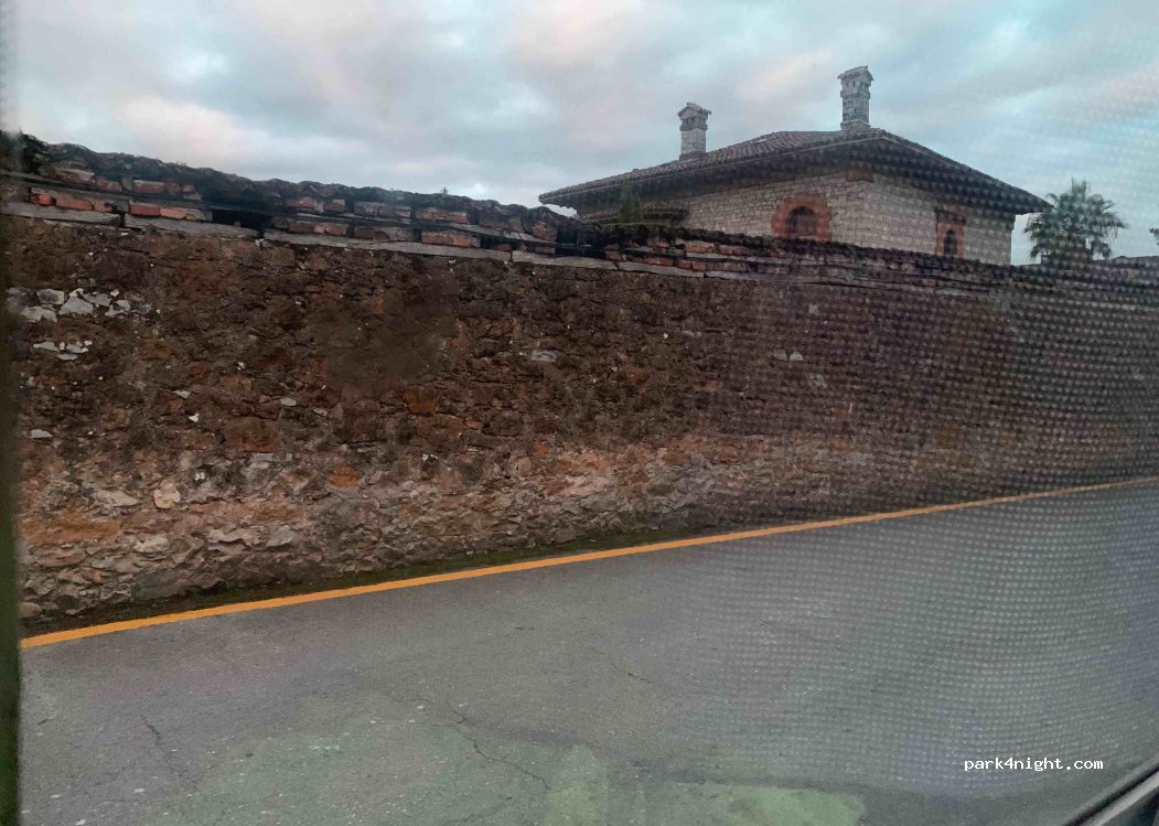 (33550) Cangas de Onís - 4 Avenida Contranquil — foto