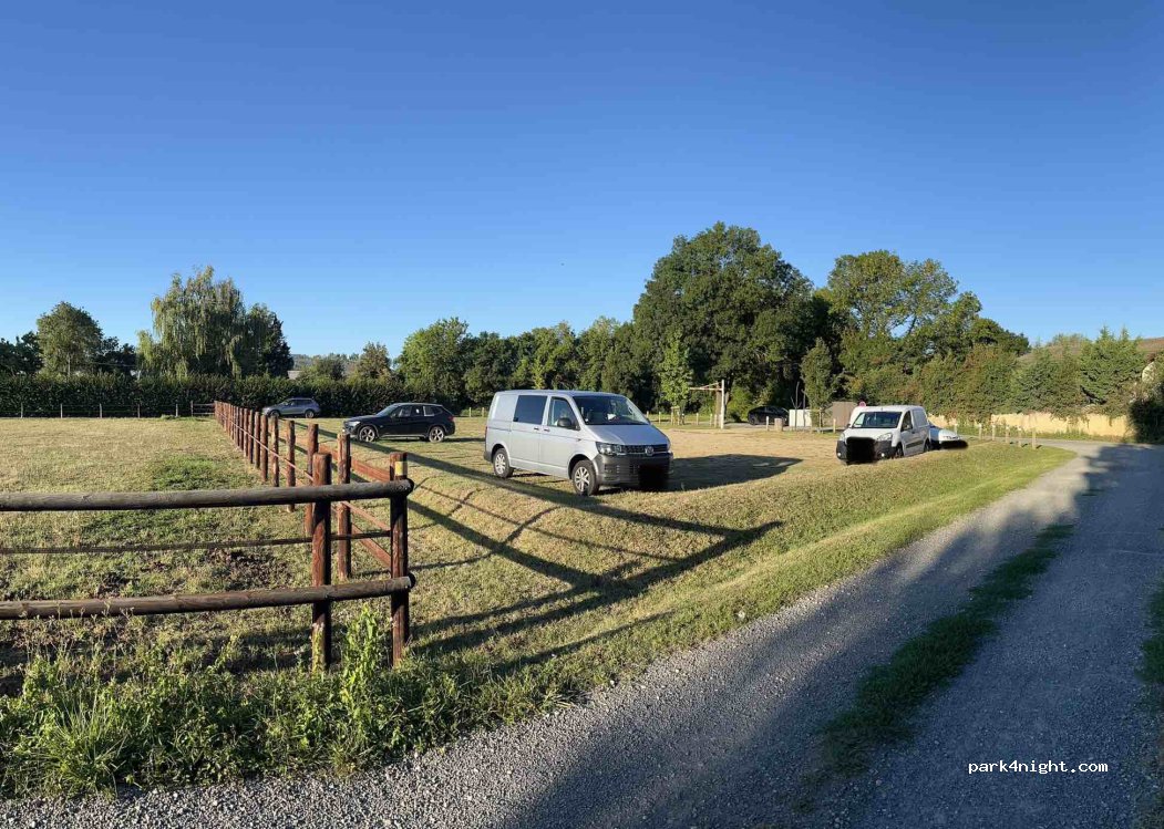 (01600) Massieux - 596 Chemin du Port Masson — foto 3