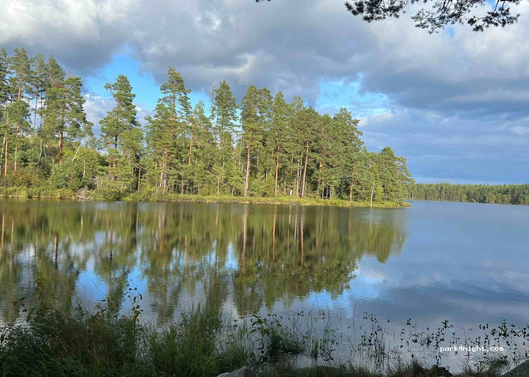 (647 92) Mariefred - Unnamed Road — foto