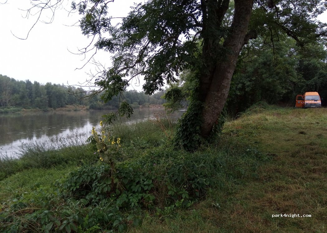 (58300) Sougy-sur-Loire - 186 Tinte — foto 3