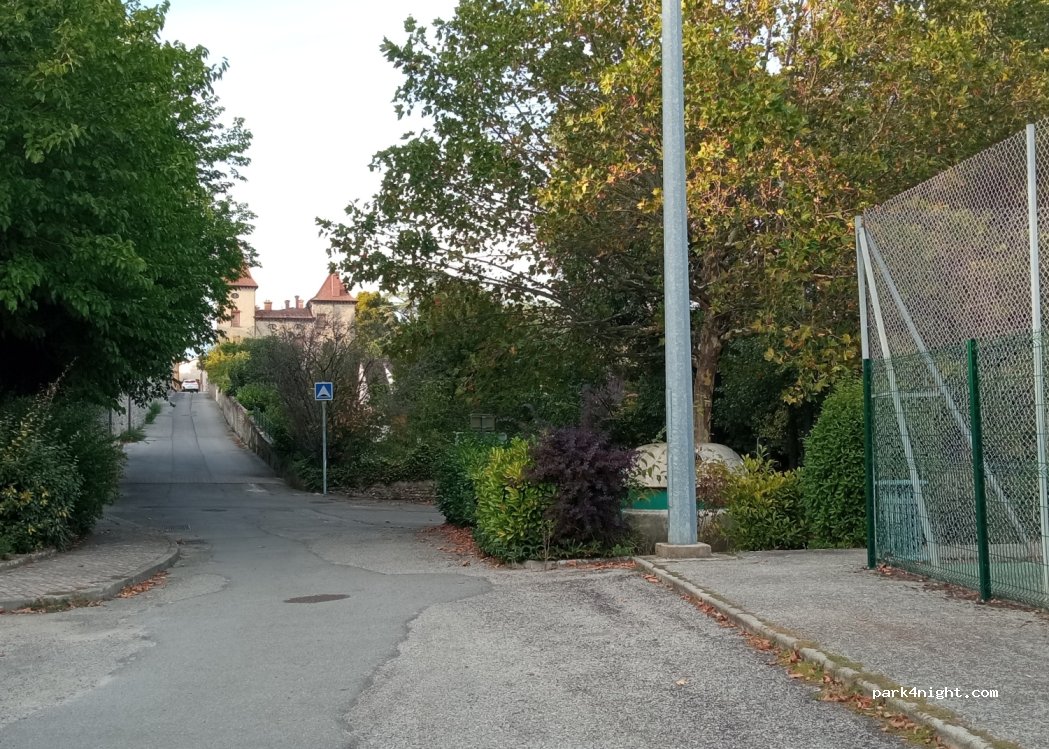 (38370) Saint-Alban-du-Rhône - 210 Chemin de la Varèze — foto