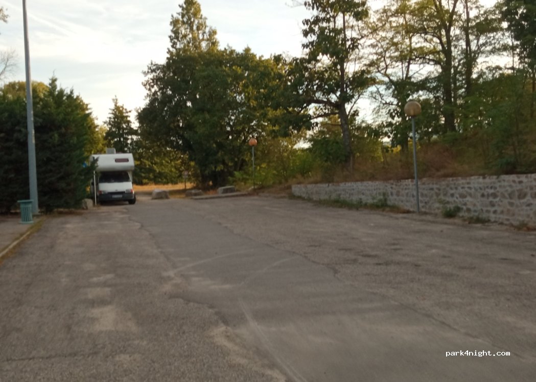 (38370) Saint-Alban-du-Rhône - 210 Chemin de la Varèze — foto 2