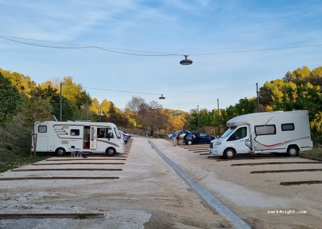 (13126) Vauvenargues - 29-31 Avenue des Maquisards — foto 3