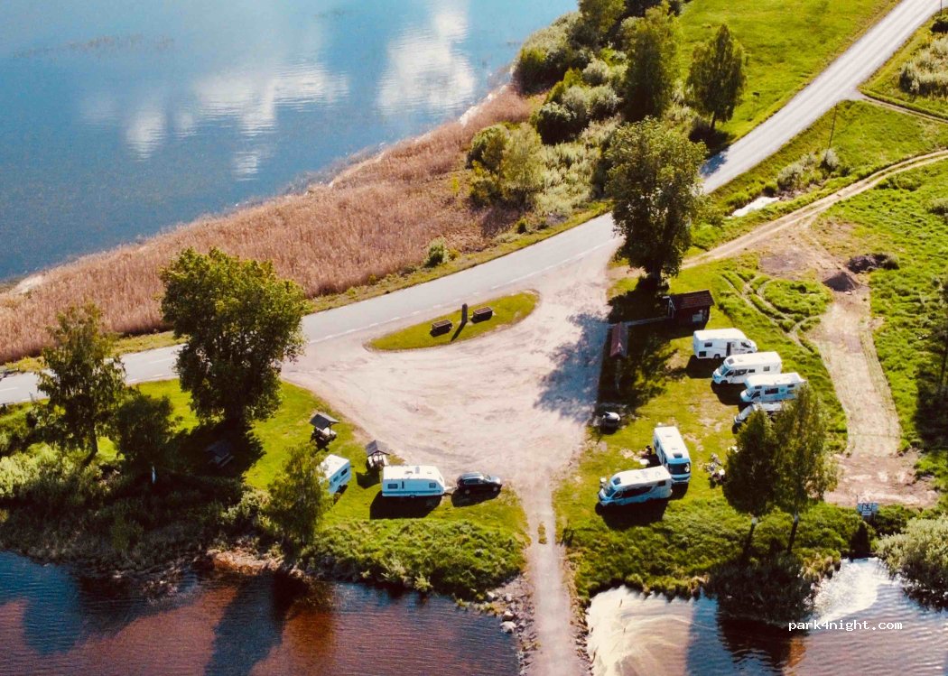(793 92) Sundsnäs - 284 Sundsnäs Siljansnäsvägen — foto 2