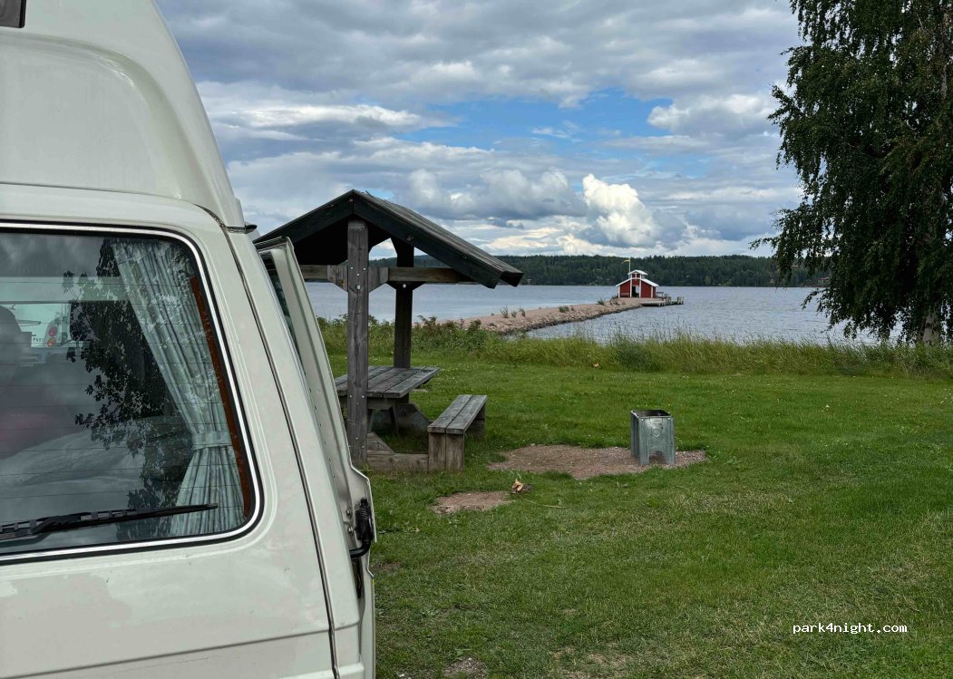 (793 92) Sundsnäs - 284 Sundsnäs Siljansnäsvägen — foto 4