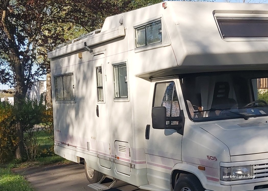 Aire de camping-cars Château-Thierry — foto 5
